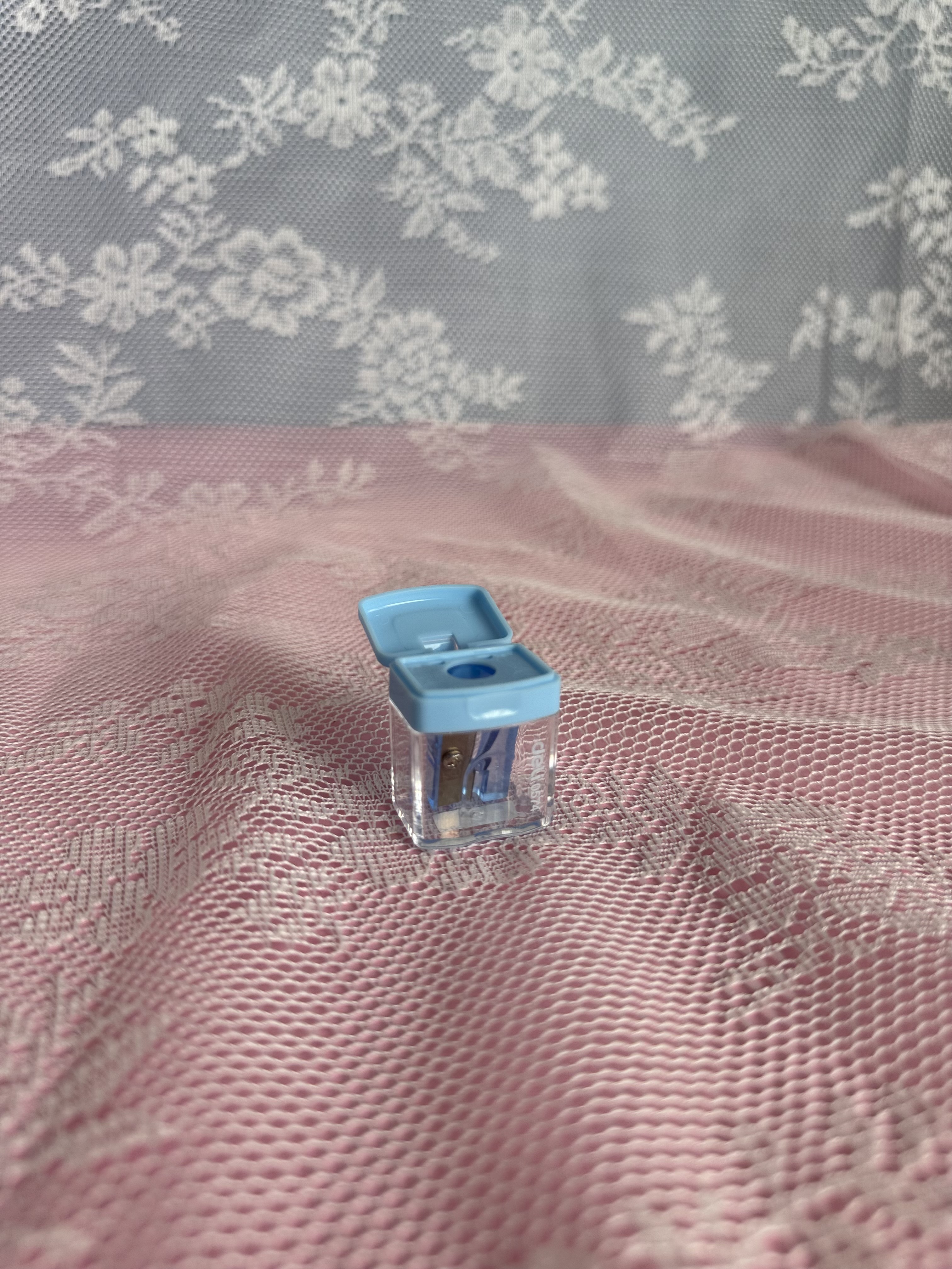 قەڵەم دادەر